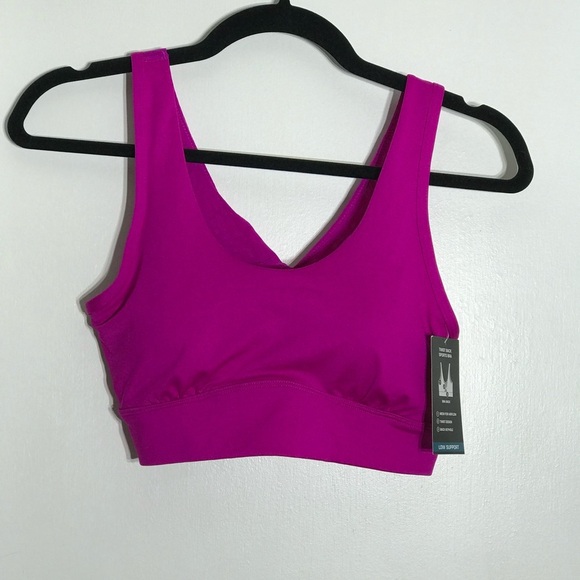 Avia Other - AVIA  Moisture Wicking-Rmv Pads-Low Support TWIST BACK SPORTS BRA Size M New